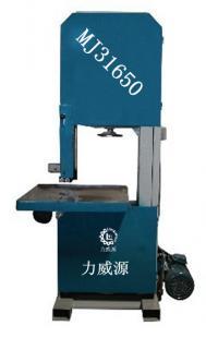 木工機械中的細(xì)木帶鋸機 精準(zhǔn)處理大木材的彎直線切割